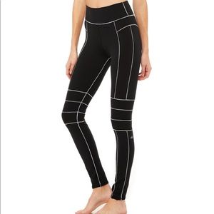 Alo Yoga- High Waist Endurance Leggings